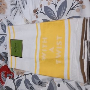 SOLD: Kate Spade 2pk kitchen towels NWT